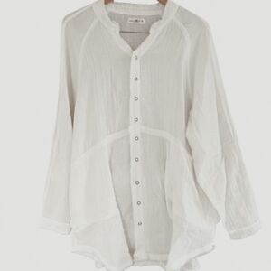 Natural Life White Snap Button Front Gauzy Cotton Pocketed Leggings Fit Shirt